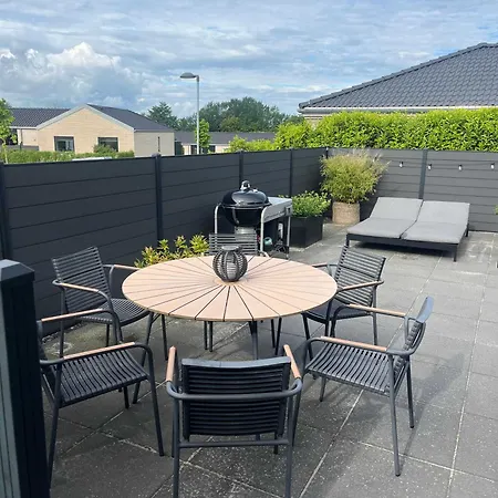 Modern Just Outside Of Roskilde Vila Vindinge